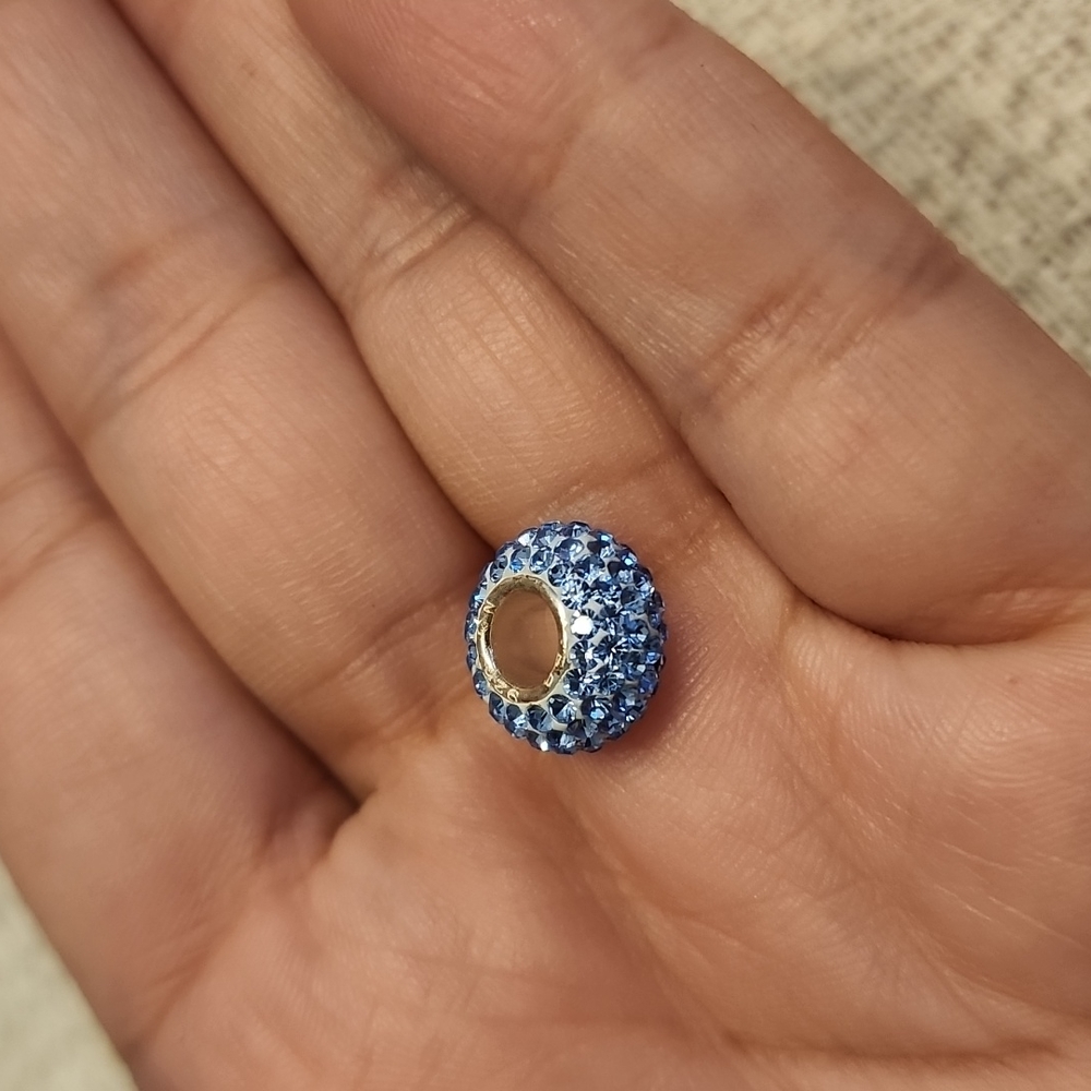 Individuality Crystal Bead - Picture 4 of 5